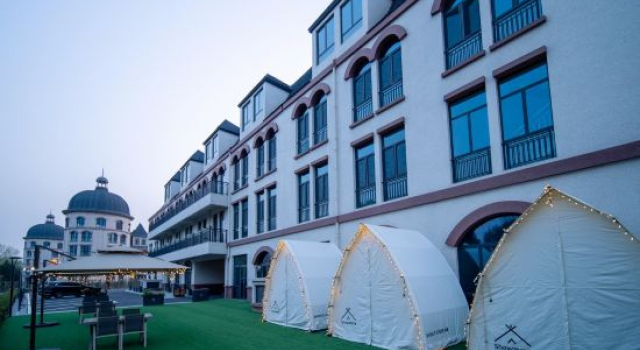 Litchi Hotel