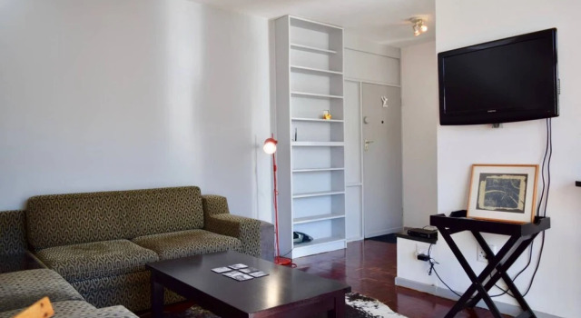 Sunny 2 Bedroom Apartment by The Company's Gardens, Забронировать Апартаменты/квартира Апартаменты Кейптауна, рядом с MyCiTi Station Gardens, Апартаменты/квартира