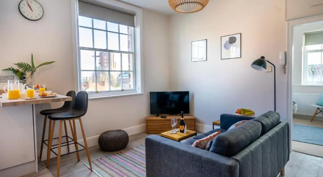 Апартаменты Riverside City Loft Apartment