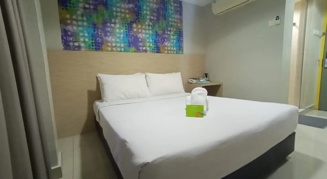 Living At DSulaiman Hotel, Забронировать Отель Отели Куала-Лумпура с парковкой, рядом с Станция монорельсовой дороги Медан-Туанку, Парковка