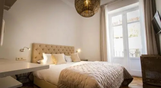 Holidays2malaga Strachan 4, Забронировать Отель Малага Коста-дель-Соль, рядом с Музей Кармен Тиссен
