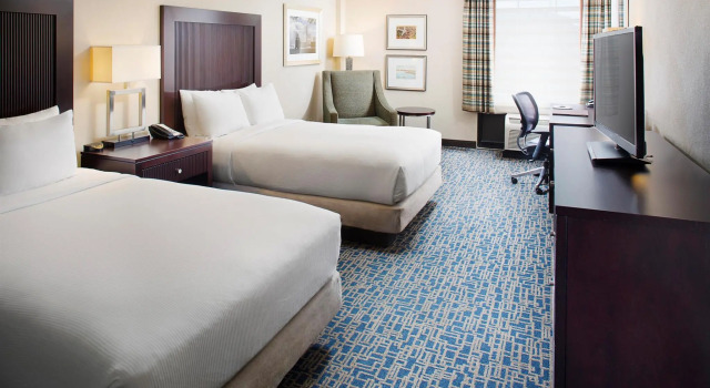 Четырёхместный номер Standard DoubleTree by Hilton Baltimore - BWI Airport