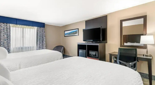Четырёхместный люкс Black Bear Inn, an Ascend Collection Hotel