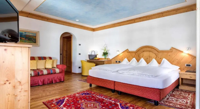 Полулюкс Superior Leading Relax Hotel Maria