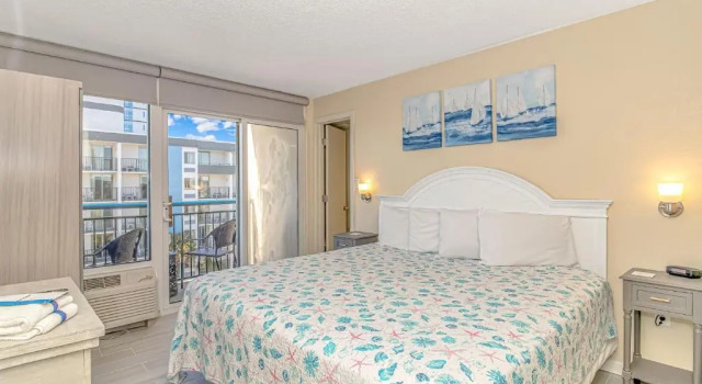 Oceanview Studio at Boardwalk Resort 440, Забронировать Курортный отель Отели Миртл-Бич с парковкой, рядом с Спортивный центр Миртл-Бич, Парковка