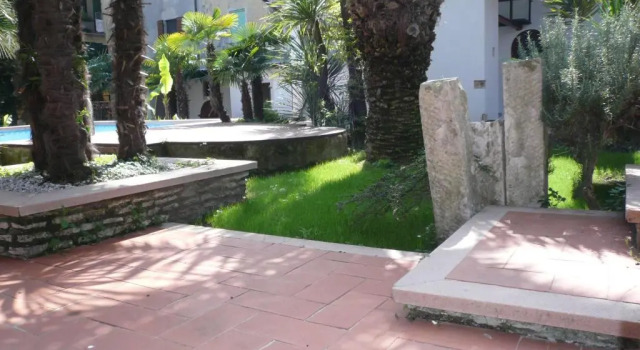 Oasi Holiday Home, Забронировать Отель Отели Тосколано-Мадерно 3 звезды, 3*