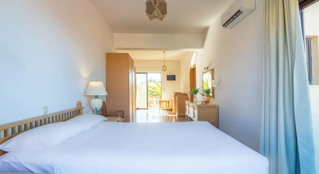 Семейный люкс c 1 комнатой Minerva Beach