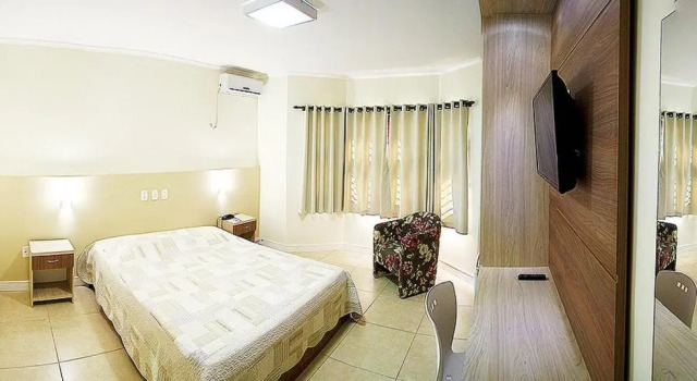 Трёхместный номер Standard с красивым видом из окна Sênior Parque Hotel