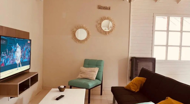 Коттедж с 2 комнатами Iki House