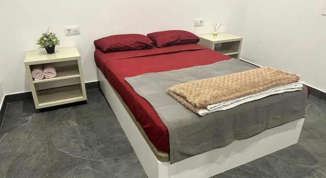 FastLatin Home Sevilla, Забронировать Хостел Беллависта-Пальмера Севилья