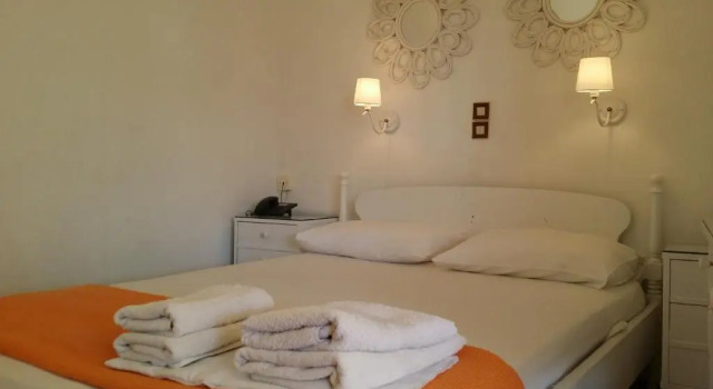 Трёхместный номер Rachel Hotel