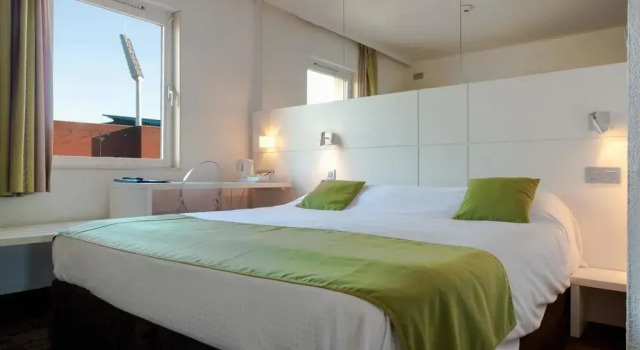 Heysel Expo, Prenota Hotel Laken 