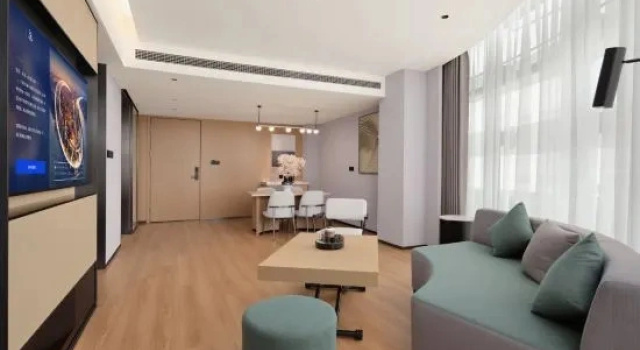 Люкс Deluxe Country Inn & Suites by Radisson, Zhangjiagang High-speed Railway Station Lexing Building