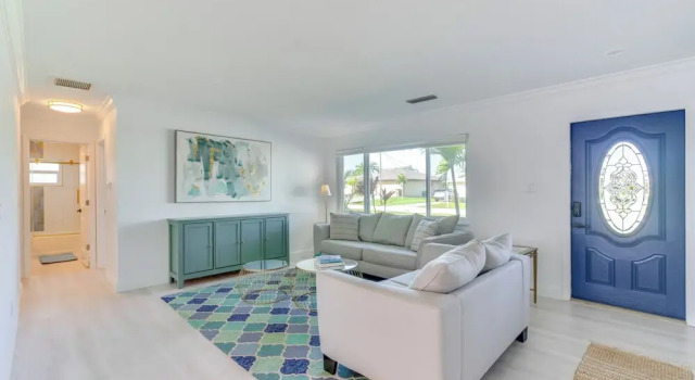 Canal Access! Pet-friendly Cape Coral Group Escape, Забронировать Дом для отпуска Виллы Кейп-Корал, Вилла