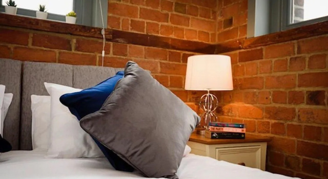Karah Suites - Gloucester Docks