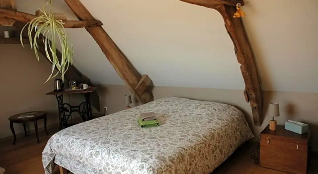 Chambre dHôte La Maison du Mesnil, Забронировать Отель Карантан 