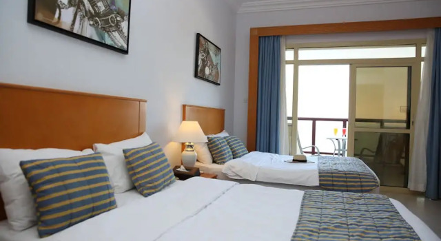Standard Kahden hengen huone parvekkeella merinäköala Golden Tulip Resort Khasab