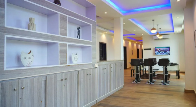 Mayhill Hotel, Prenota Hotel Hotel a Eti-Osa con parcheggio, Parcheggio