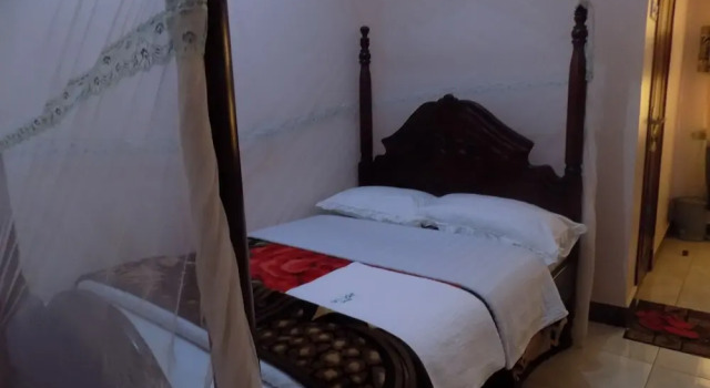 Sky Light Hotel, Rezerwuj Hotel Rukungiri Southern Uganda