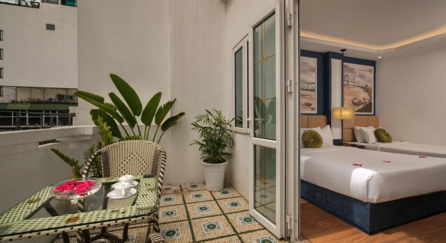 Семейный номер Standard с балконом Hanoi Chic Boutique Hotel