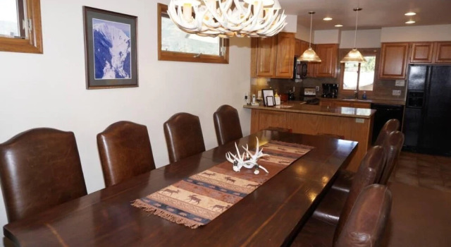 Апартаменты 650 Monarch St S #6