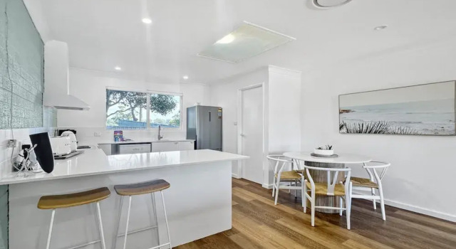 Spacious 2-bed Townhouse With BBQ, Buchen Sie Ferienwohnung Surf Beach New South Wales