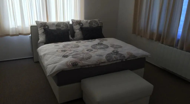 Люкс Superior Villa Marcus - rodinný relax 200m od Penzionu Kometa, u jezera s grilem a sdílenou kuchyní