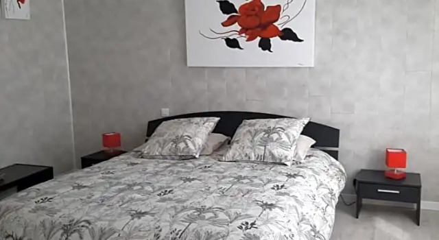 Camamelu, Boek Hotel Puygouzon 