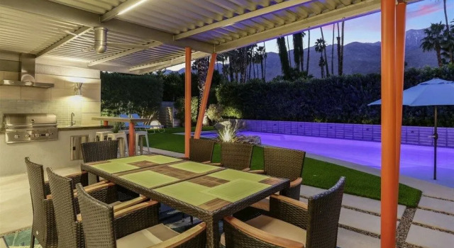 Sagebrush, Забронировать Отель Бизнес-отели Палм-Спрингса, рядом с Palm Springs Swim Center, 4* 5*