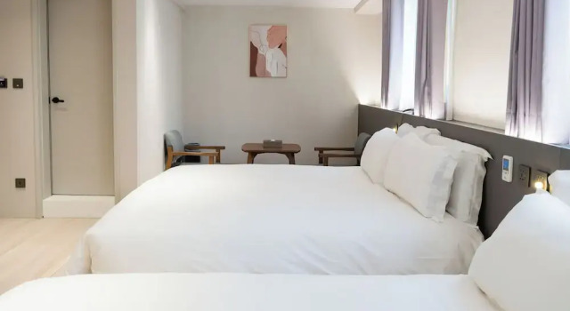 Четырёхместный номер Standard Talmud Hotel Classic Taiwan Boulevard