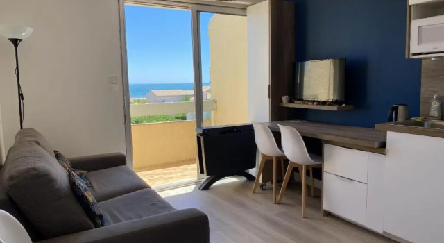 Апартаменты Nice 26m Near The Beach With Sea View!