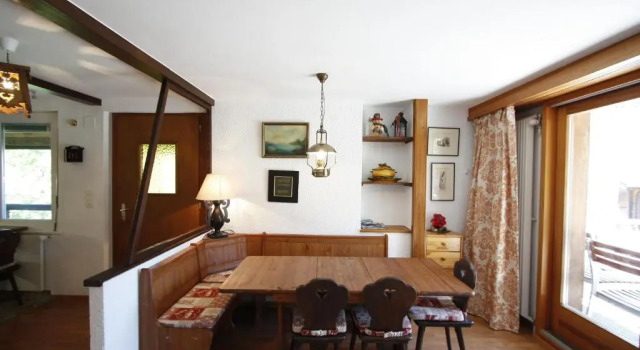 Apartment Villa Franca, Prenota Appartamento Hotel a Canton Vallese con parcheggio, Parcheggio