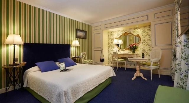 Полулюкс Deluxe Hôtel Beaubourg