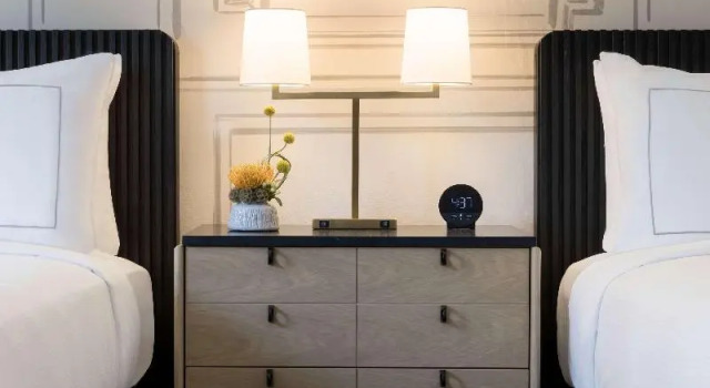 Шестиместный номер Standard 106 Jefferson Huntsville, Curio Collection by Hilton