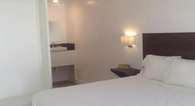 Номер Standard Banana Peel Lodge