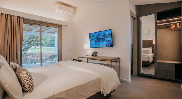 AMASEA Resort, Buchen Sie Resort Hotels in San Teodoro mit Pool, Schwimmbad