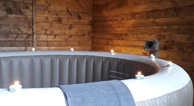 La Roche du Moulin, Prenota Hotel Saint-Moré Borgogna