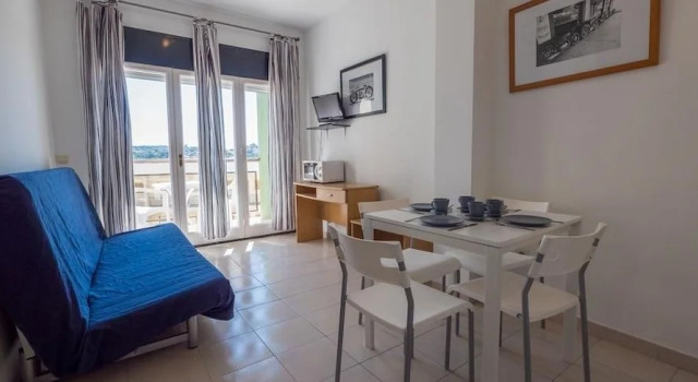Apartamento climatizado cerca de Water World