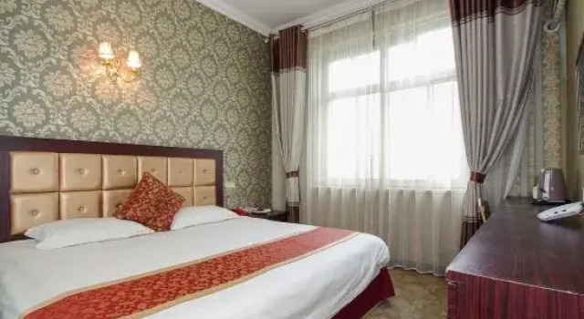 Люкс Deluxe Zhumadian Lidu Express Hotel
