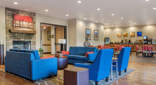 Comfort Inn & Suites Blue Ridge, Book Hotel Blue Ridge Georgia