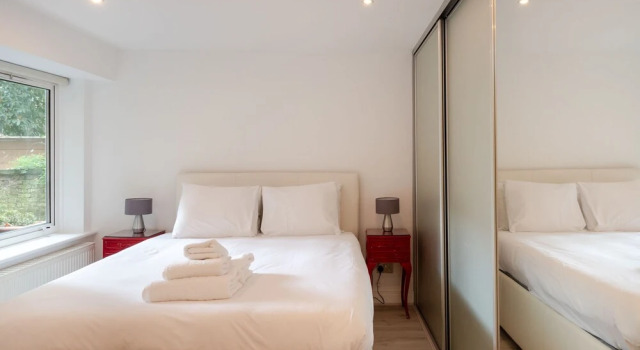 Gorgeous, Central 2 Bed for Up To 4, Bayswater, Забронировать Отель Отели Англии 3 звезды, 3*