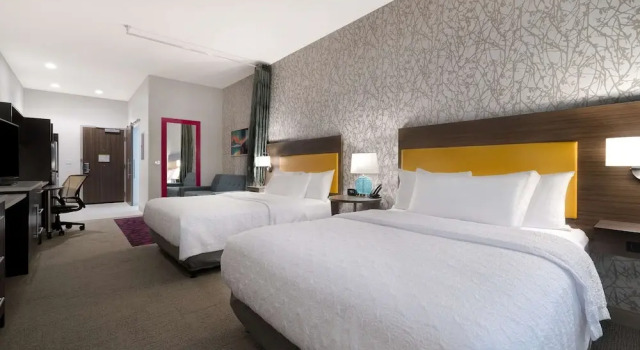 Четырёхместная студия Home2 Suites By Hilton Redding