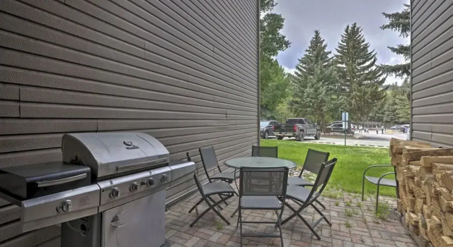 Апартаменты Newly Upgraded Avon Condo w/ Pool & Hot Tub Access