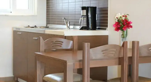 Студия с балконом и с видом на сад Sea Melody Beach Hotel Apartments