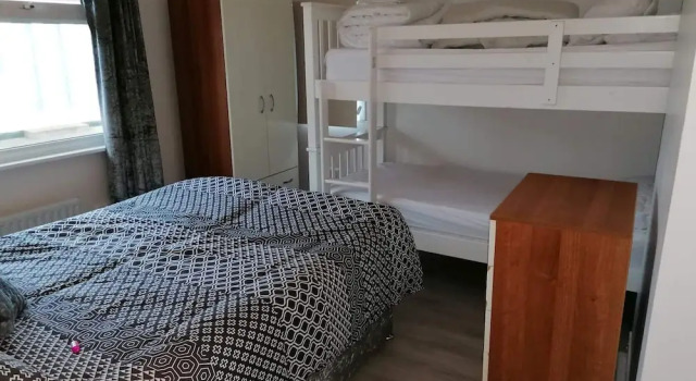 Sea View Retreat - Free Wifi