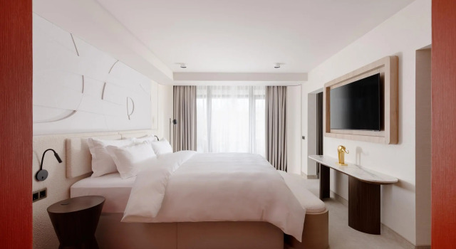 Двухместный люкс с балконом Dusit Thani Resort & Spa Miracleon Anapa