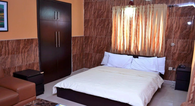 Inglesias Hotels