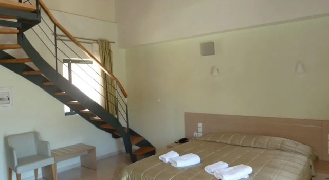Апартаменты Superior с балконом Hotel Eleana