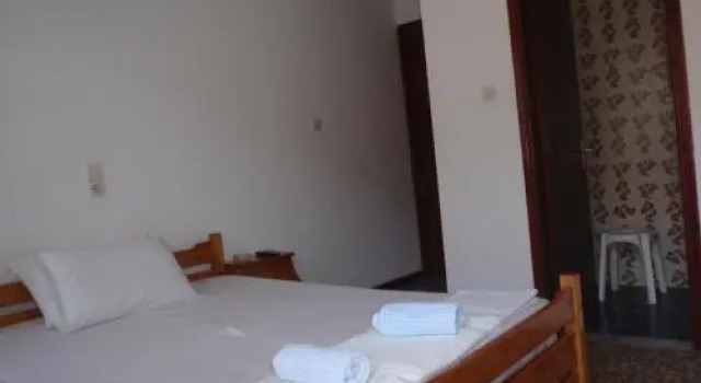 Meraklis Rooms, Reservar Hotel Kato Karyotes Grécia