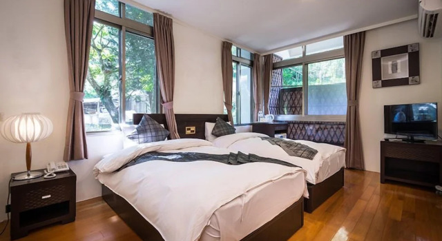 Номер Deluxe An Tong Hot Spring Hotel